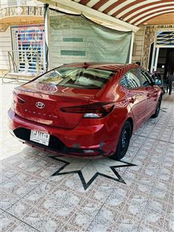 هیوندای ئەلەنترا